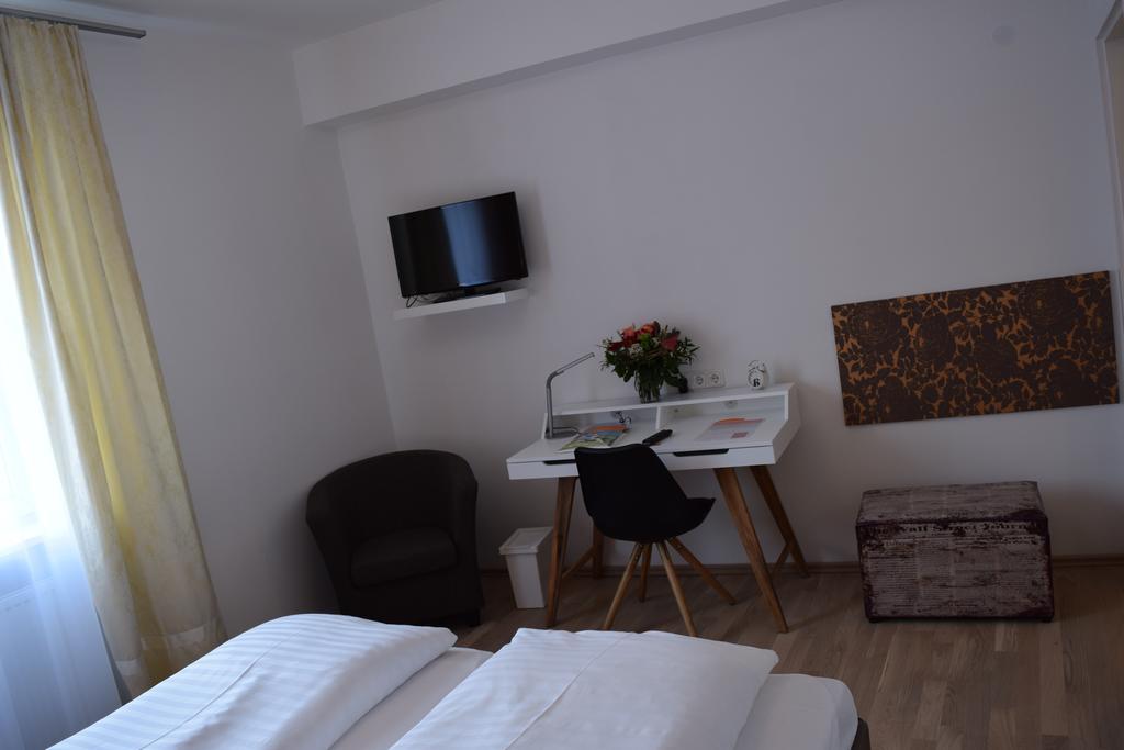 Stadthotel Guertler Amstetten Eksteriør billede