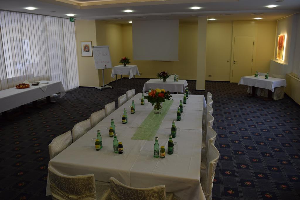 Stadthotel Guertler Amstetten Eksteriør billede