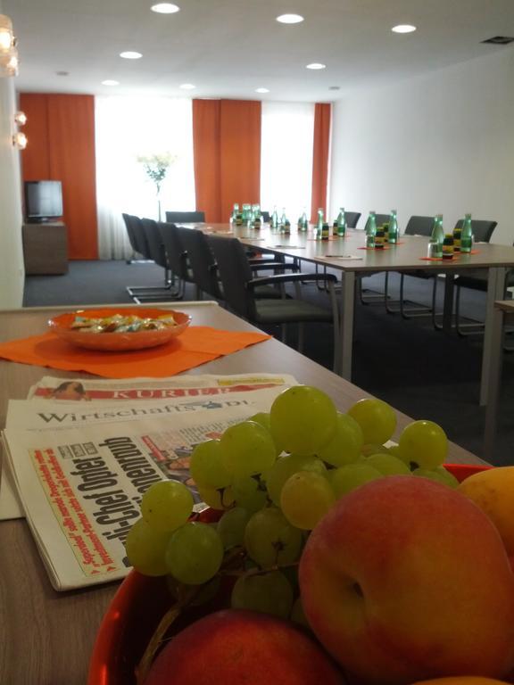 Stadthotel Guertler Amstetten Eksteriør billede
